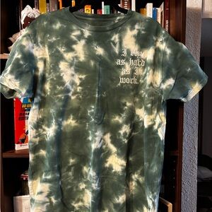 Stylish Tie-Dye Women's Tee - Green